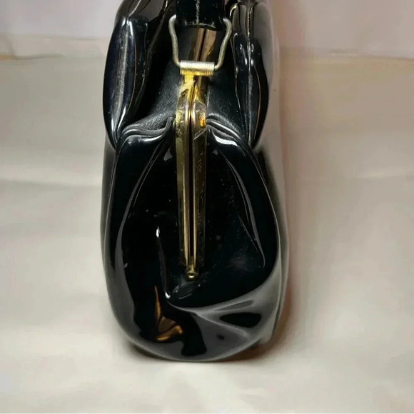 Vintage 1960s Kismet Creations Black Purse Shiny Medium MCM Gold Hardware Classy - Picture 9 of 15